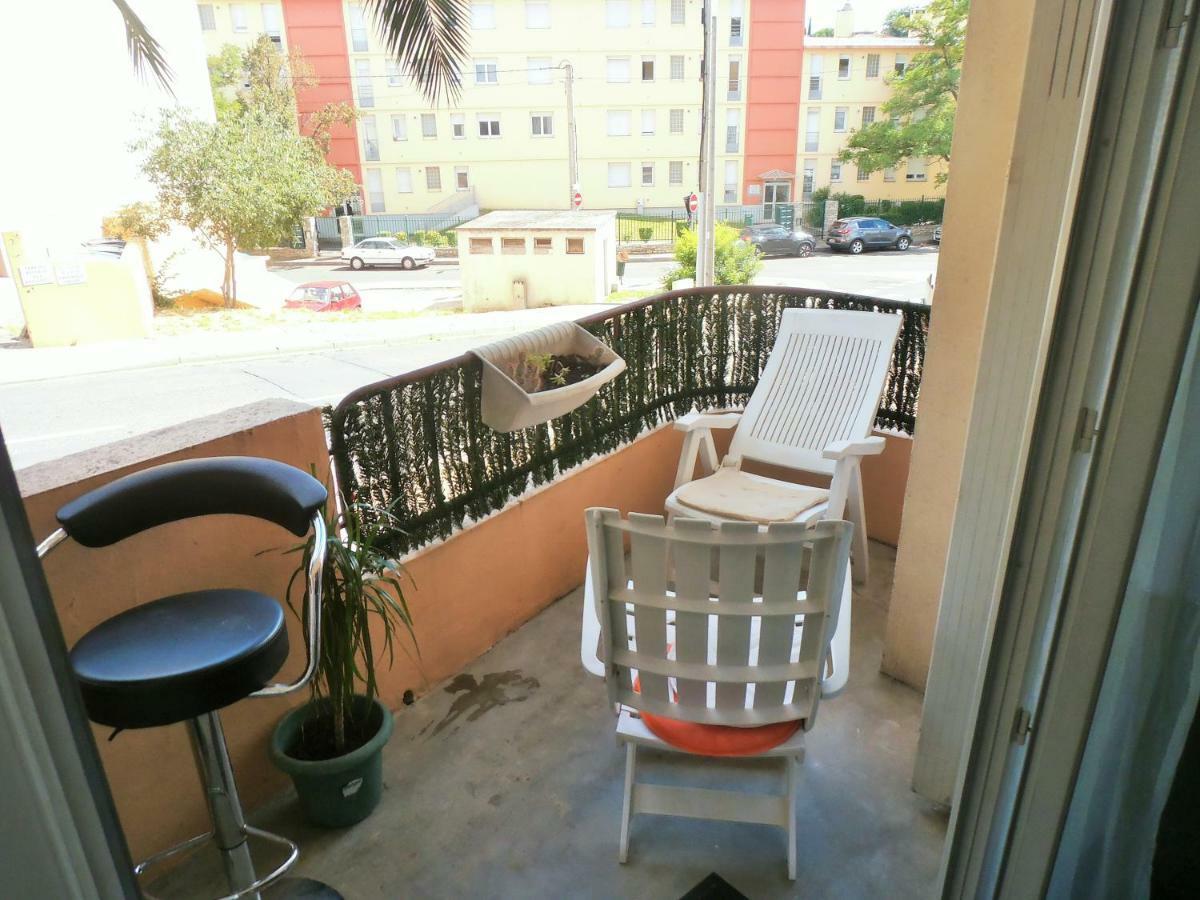 Cosy Nimes Apartment Bagian luar foto