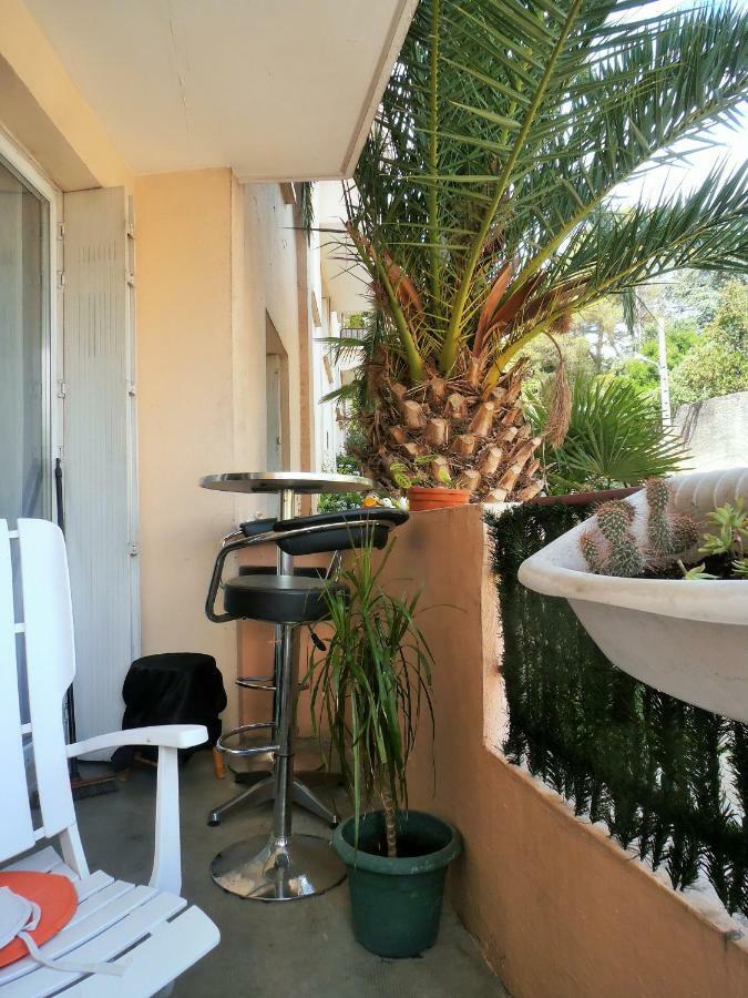 Cosy Nimes Apartment Bagian luar foto