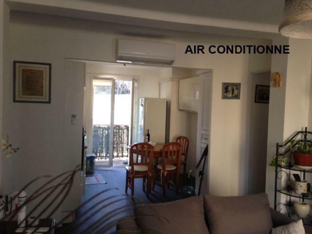 Cosy Nimes Apartment Bagian luar foto